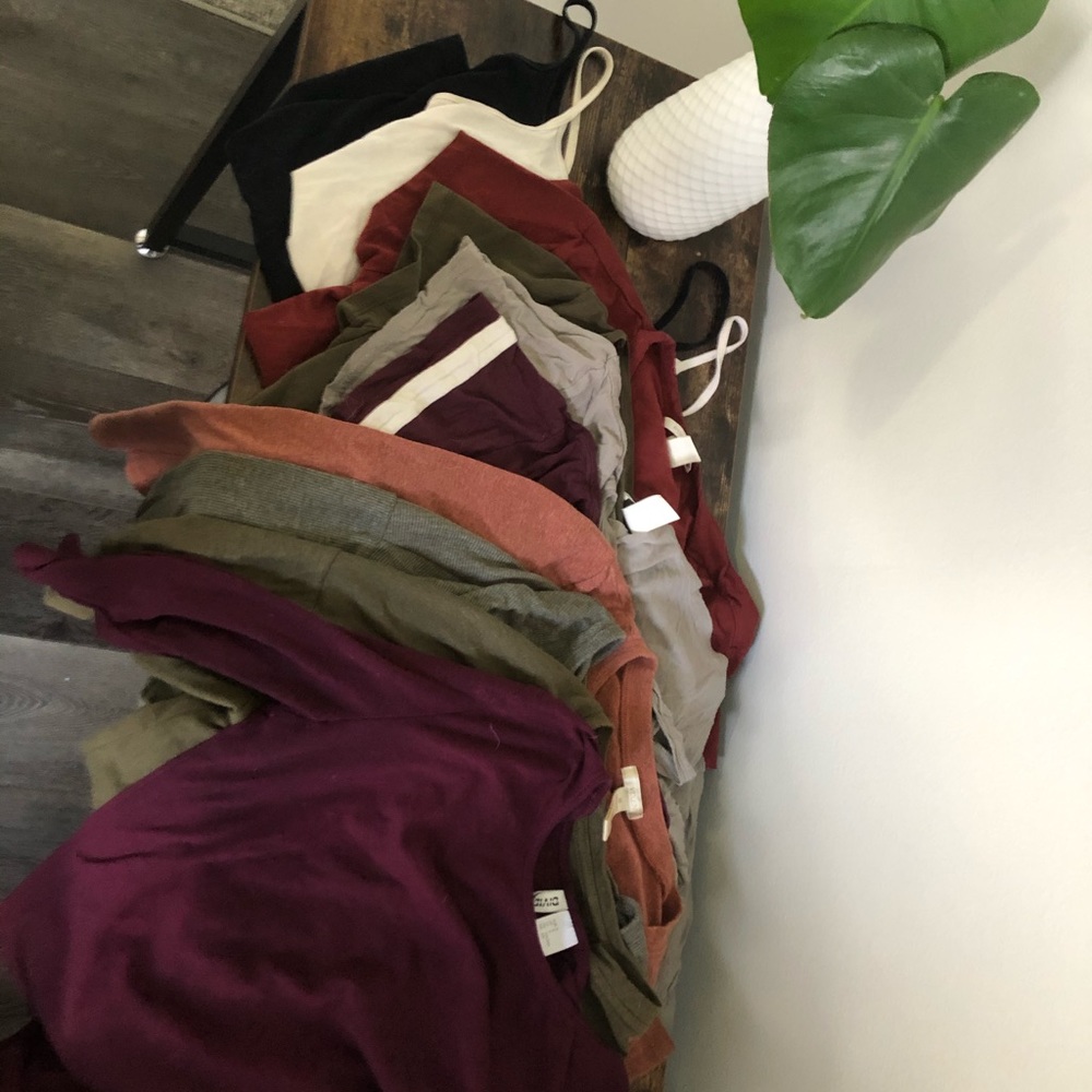 Basic tops Bundle - 10 tops